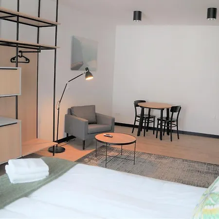 Zamoyskiego Stadion Apartment